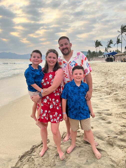 Jessica Urioste with family Jessica Urioste with family